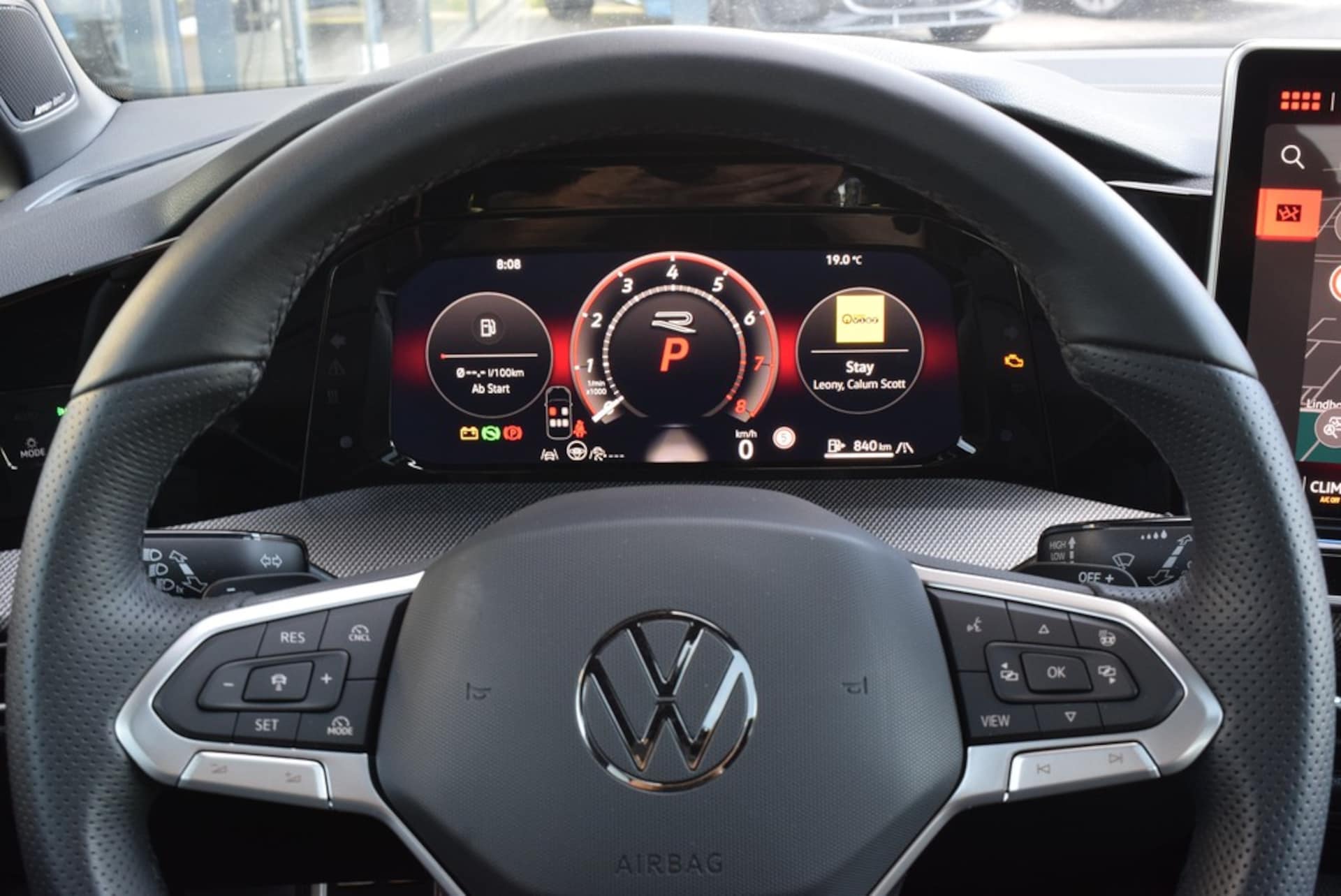 Volkswagen Golf R-Line