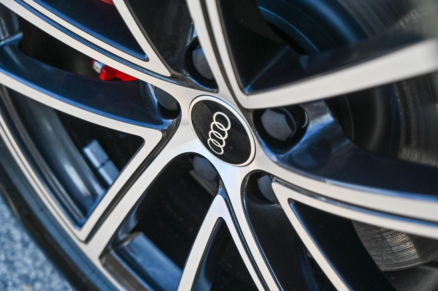 Image about Audi Q5 SUV e-hybrid quattro S tronic