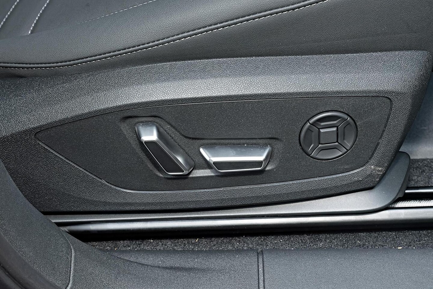 Image about Audi Q3 SUV TFSI 110 kW