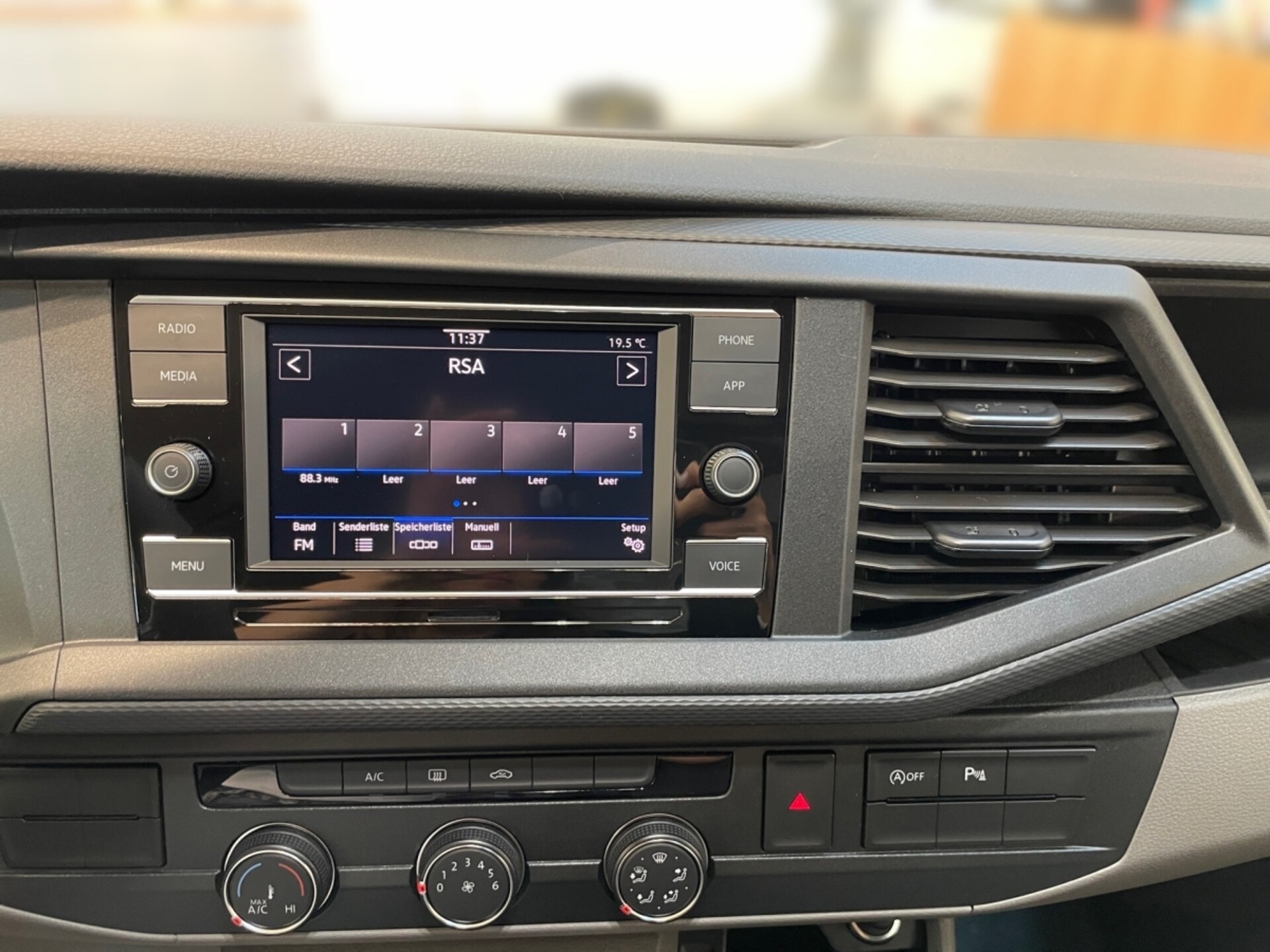 Volkswagen T6.1 Transporter Kasten kurzer Radstand