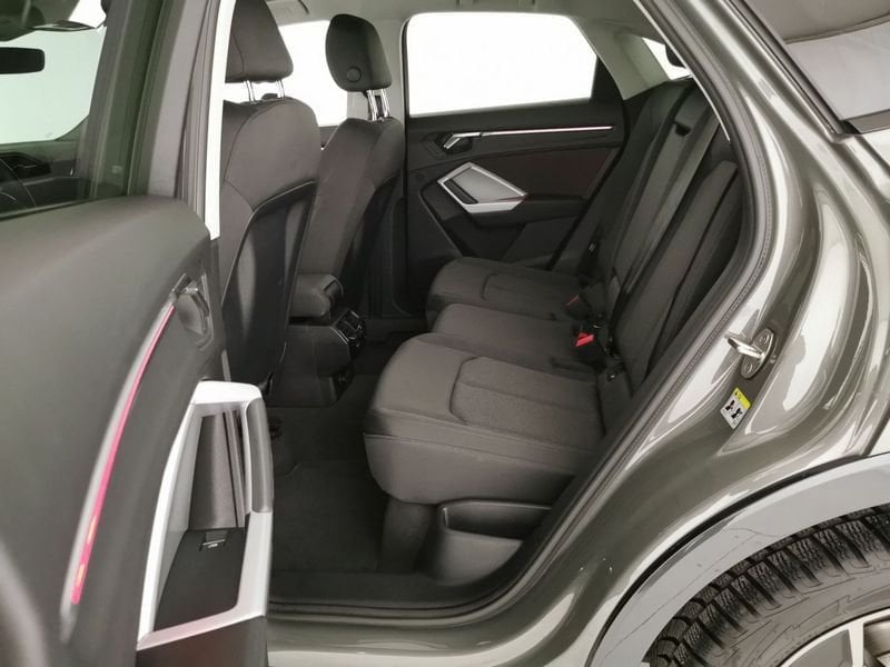 Image about Audi Q3 Sportback Business Plus 35 TFSI 110 kW (150 CV) 6-marce