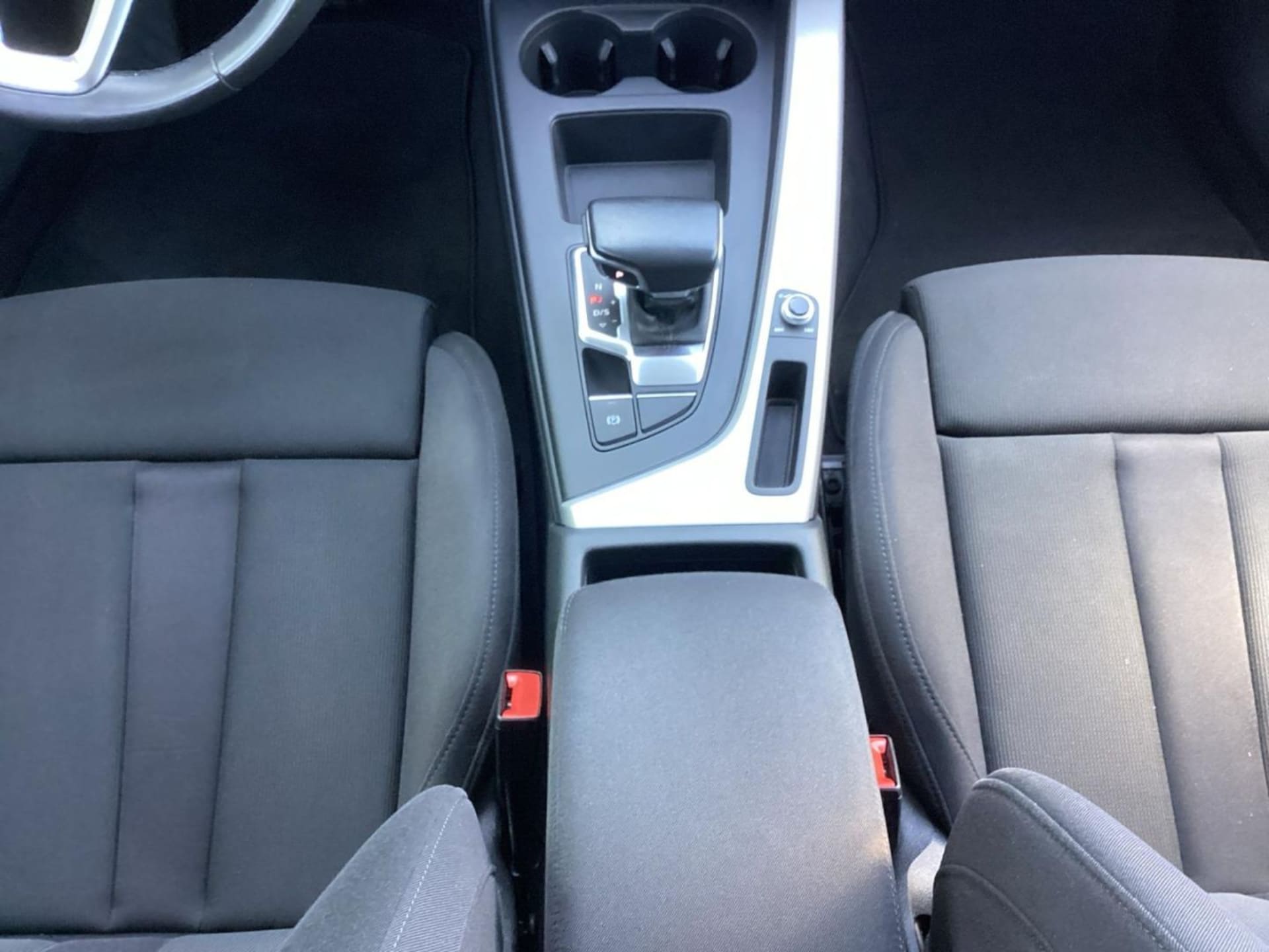 Audi A4 Avant S line