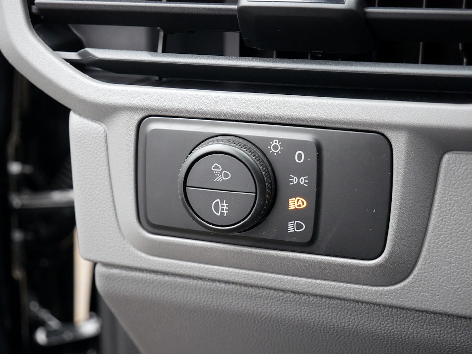 Volkswagen Transporter Kasten kurzer Radstand