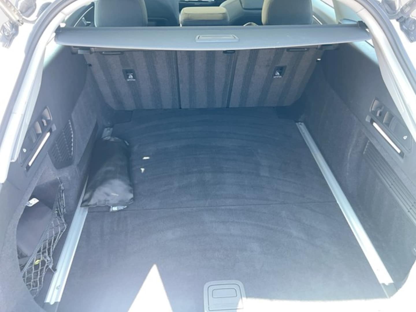 Bild über Audi A6 Avant TDI quattro 150 kW S tronic - für weitere Informationen kontaktieren Sie den Audi Partner
