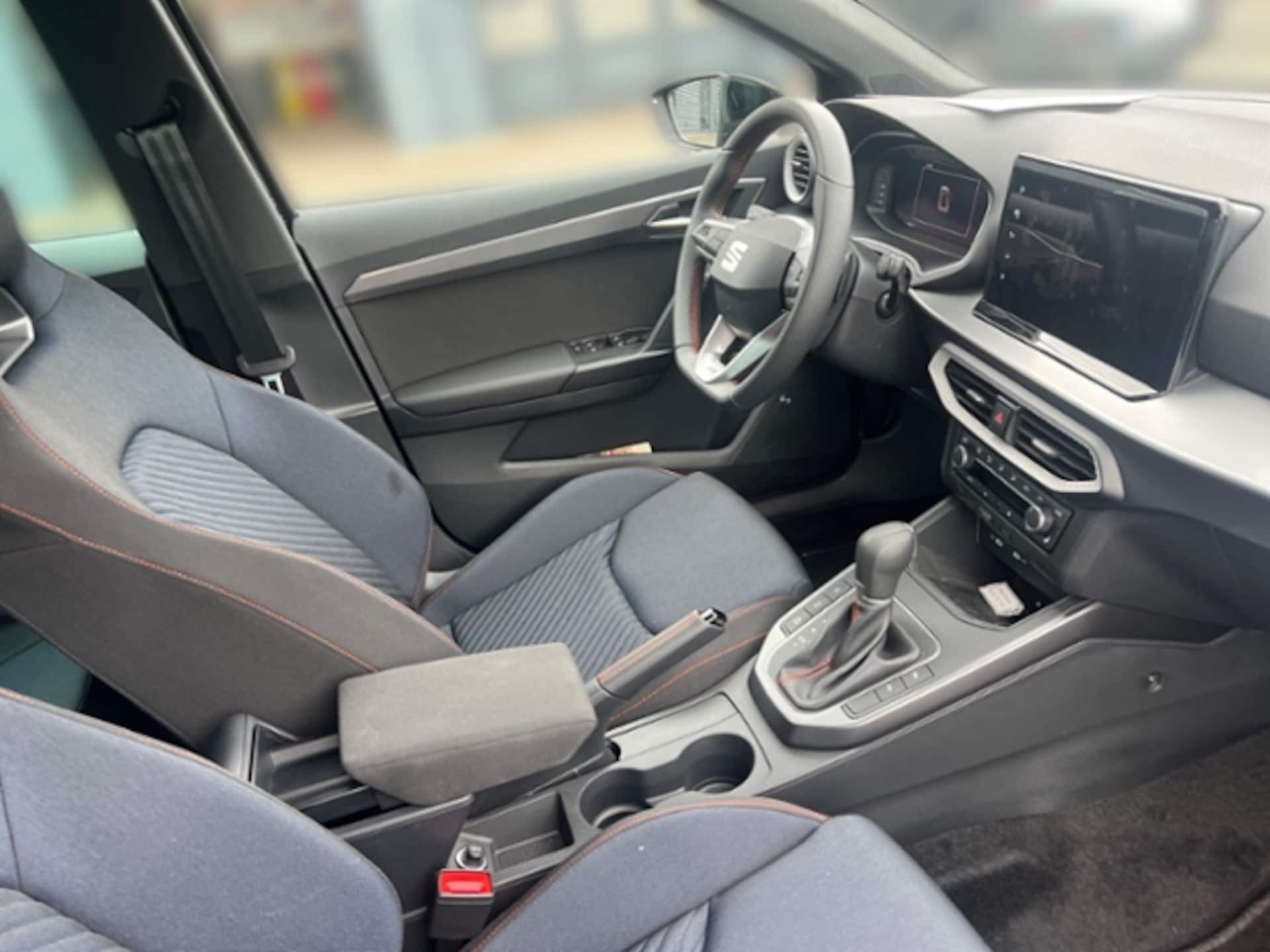 SEAT Arona FR