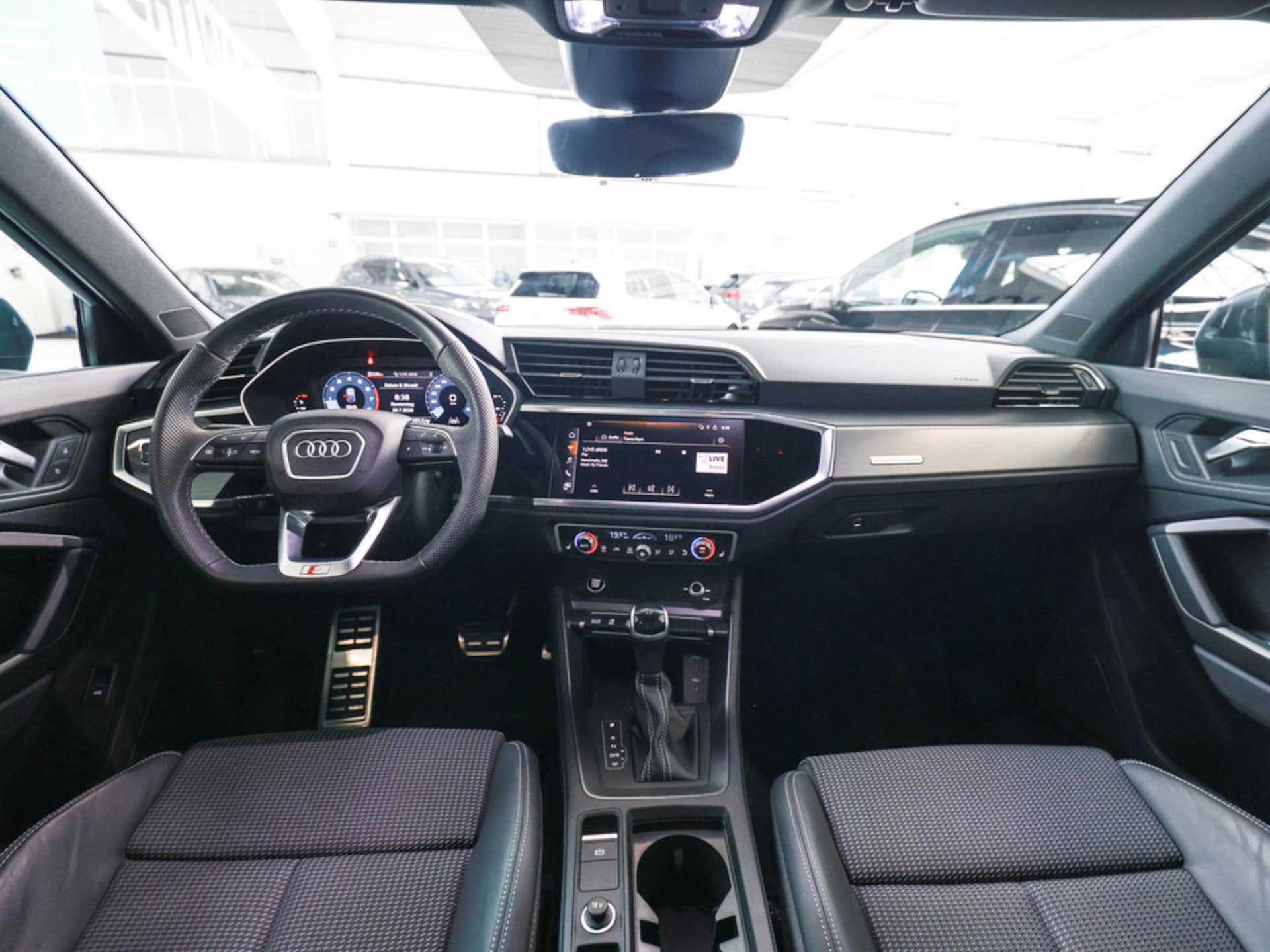 Audi Q3 Sportback S line