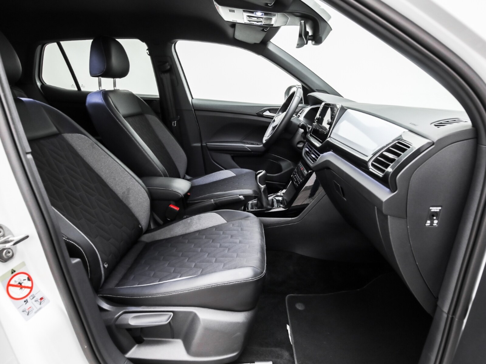 Volkswagen T-Cross – Bild 11