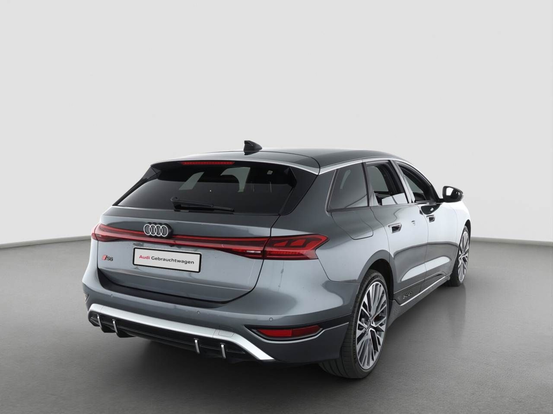Audi S6 Avant e-tron