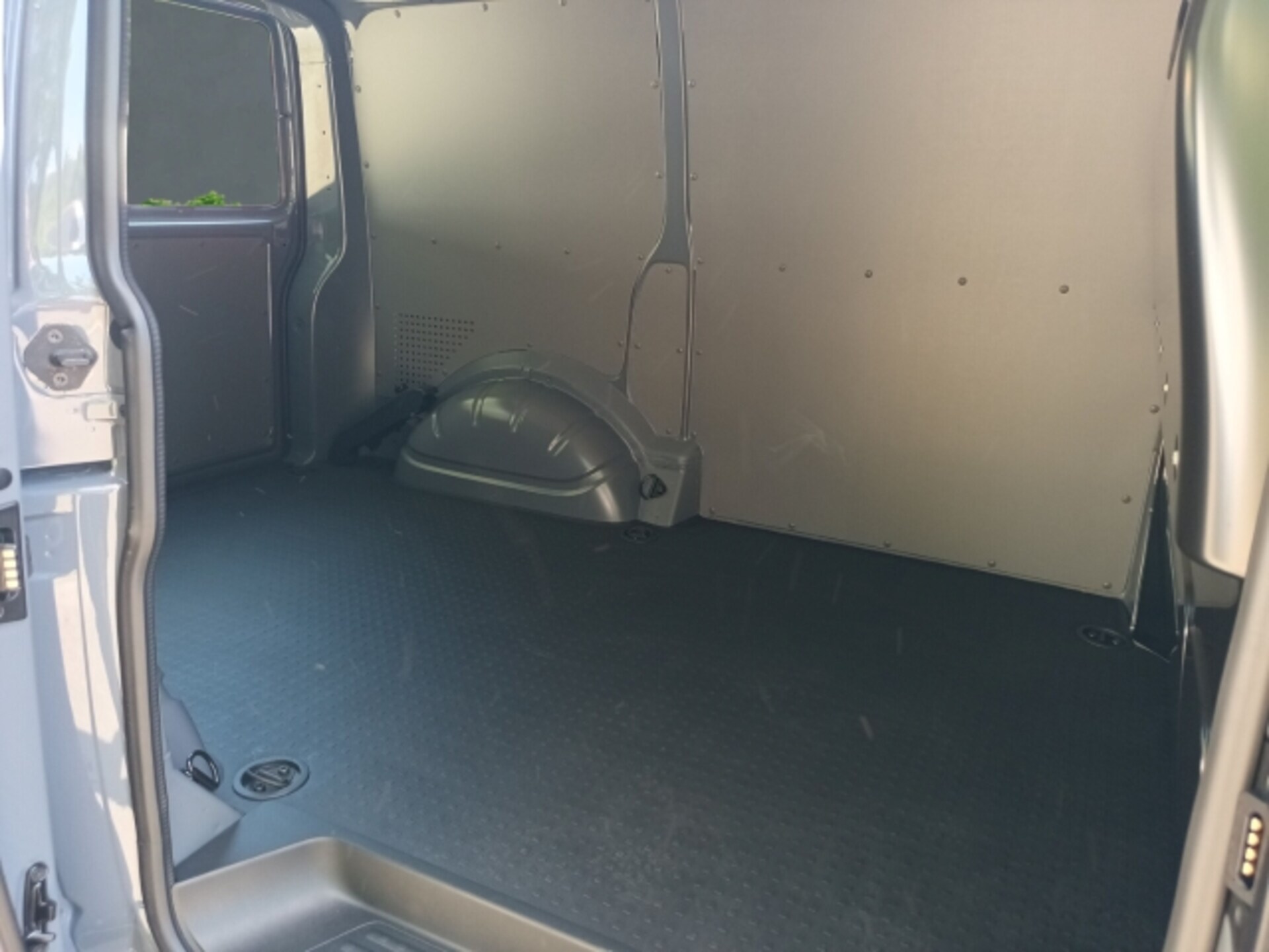 Volkswagen T6.1 Transporter Kasten kurzer Radstand