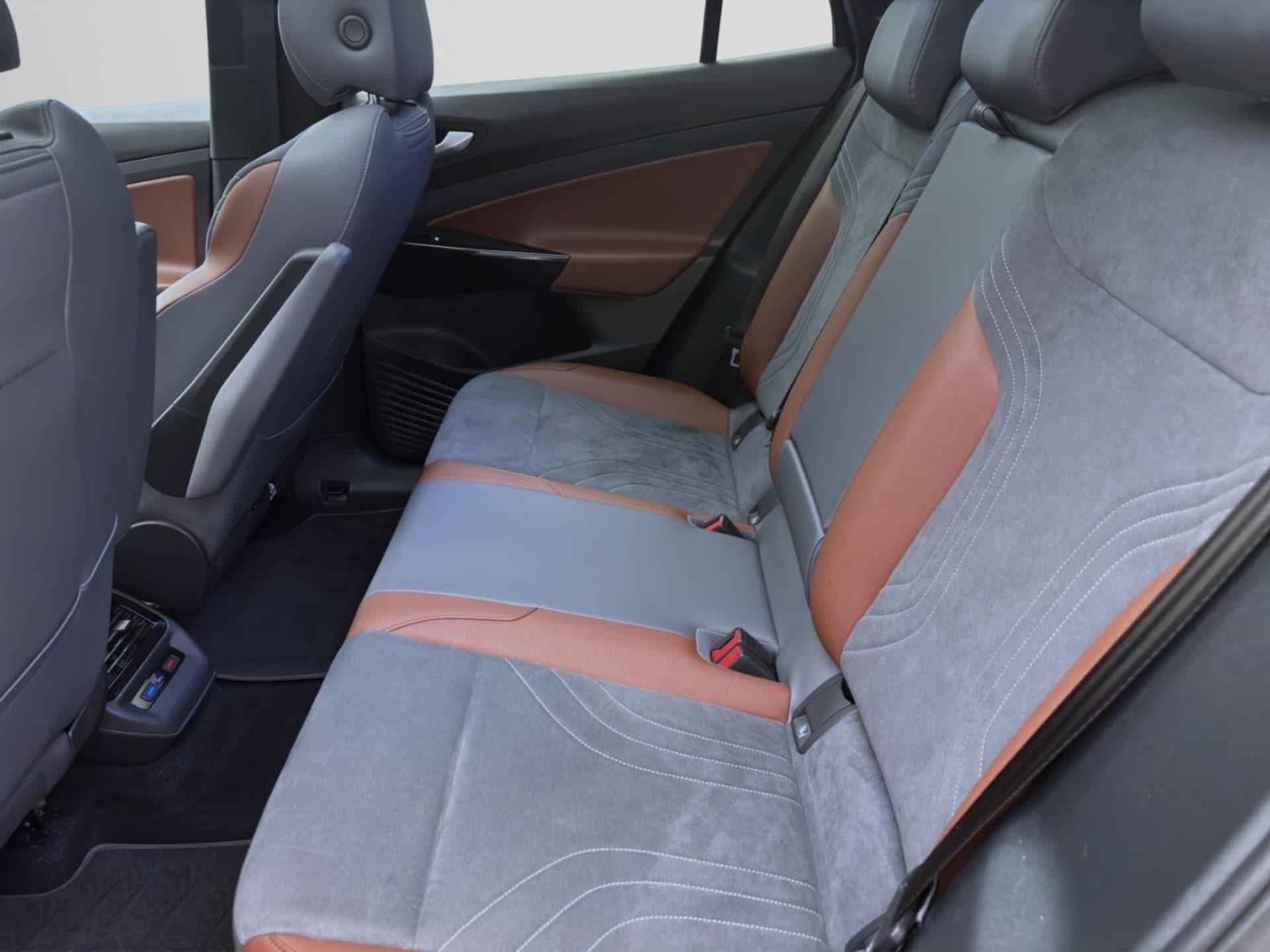 Volkswagen ID.4 1st Max