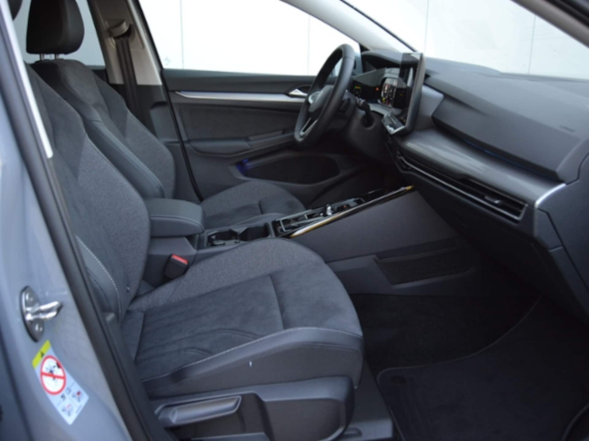 Volkswagen Golf Style