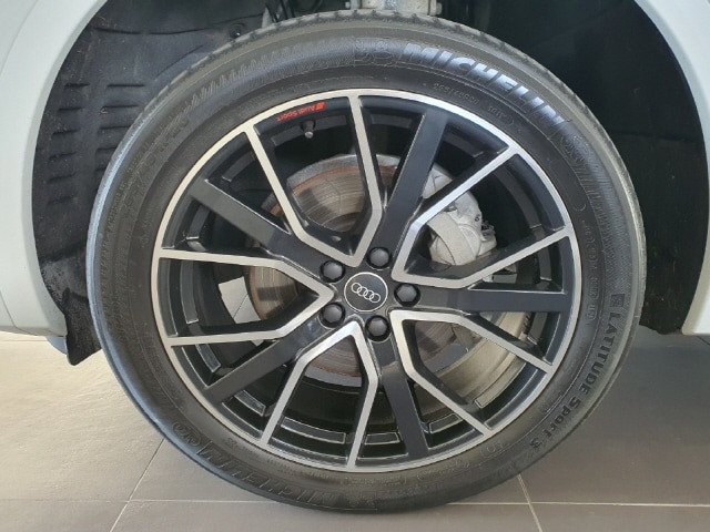 Audi Q5 45 TFSI quattro Premium 195 265 kW hp S tronic 6