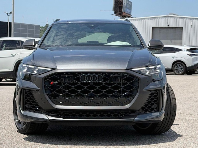 2026 Audi RS Q8 SUV performance