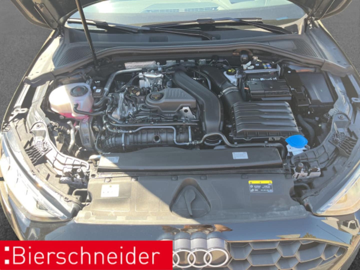 Bild über Audi A3 Sportback 30 TFSI Schaltgetriebe - für weitere Informationen kontaktieren Sie den Audi Partner