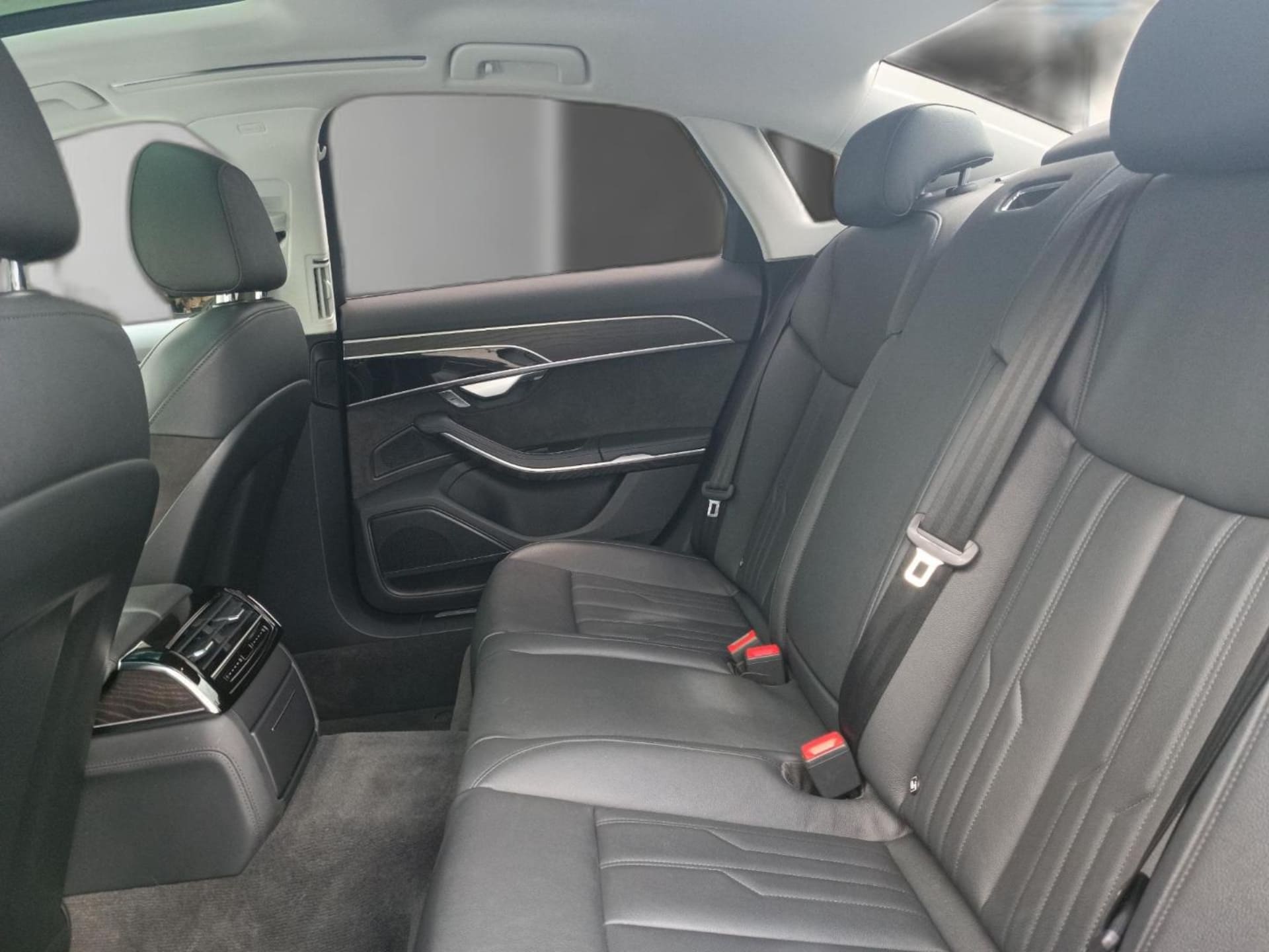Audi A8 TFSI e