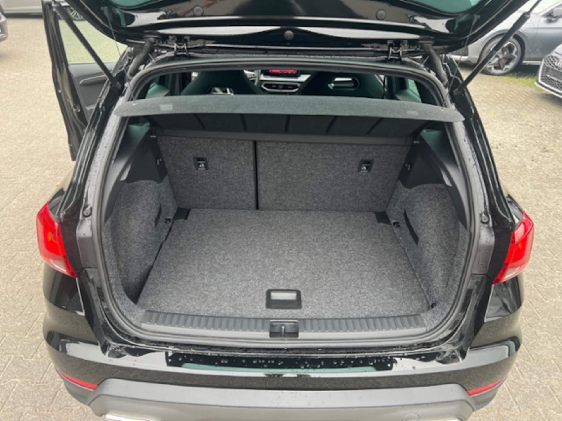SEAT Arona FR