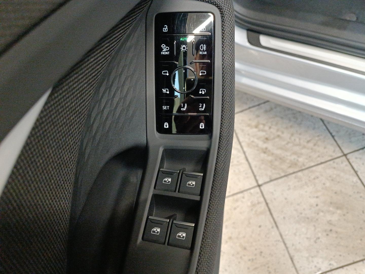 Bild über Audi A6 Avant TFSI 150 kW S tronic - für weitere Informationen kontaktieren Sie den Audi Partner