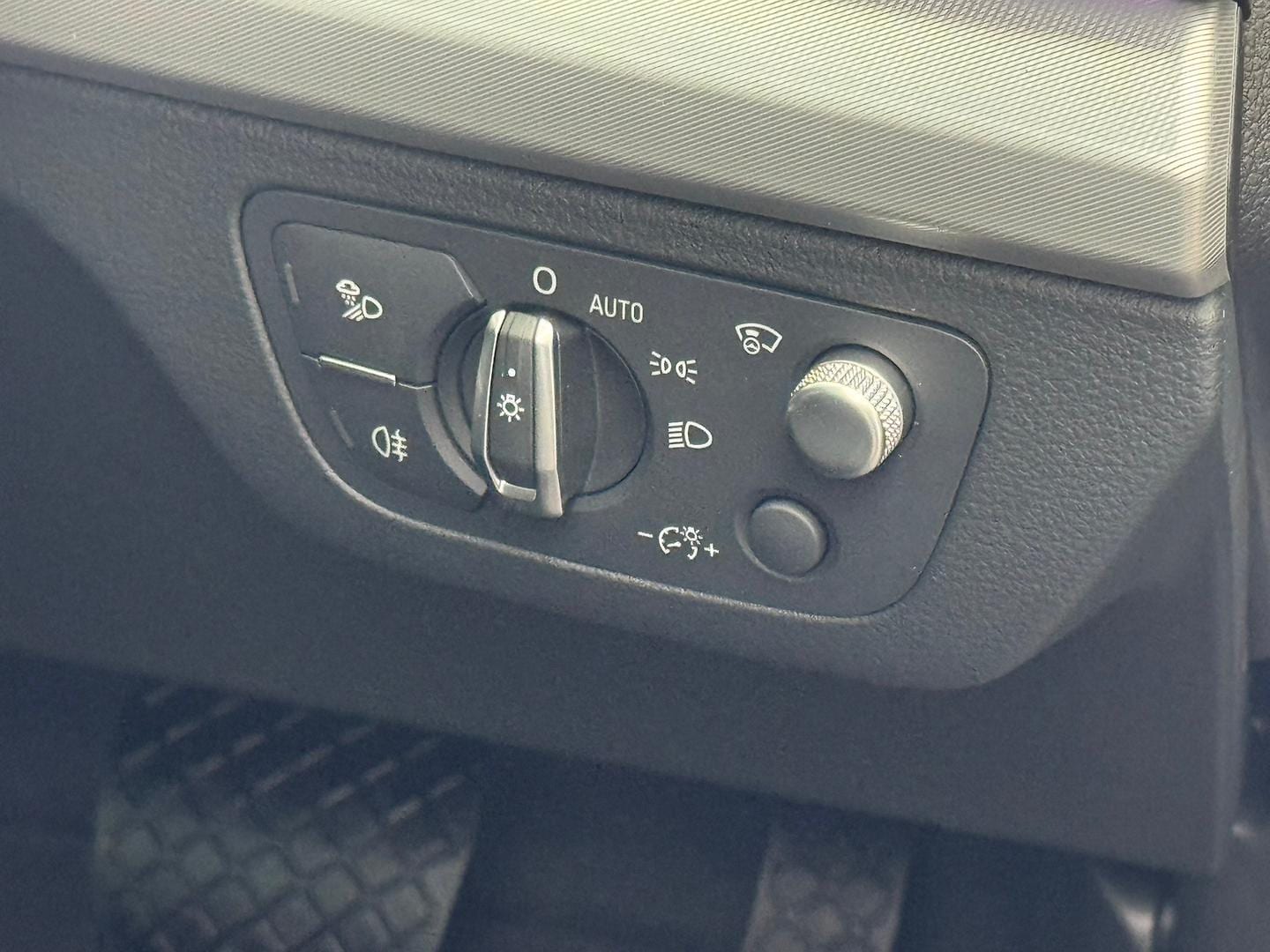 Image about Audi Q5 Sport 40 TDI quattro S tronic