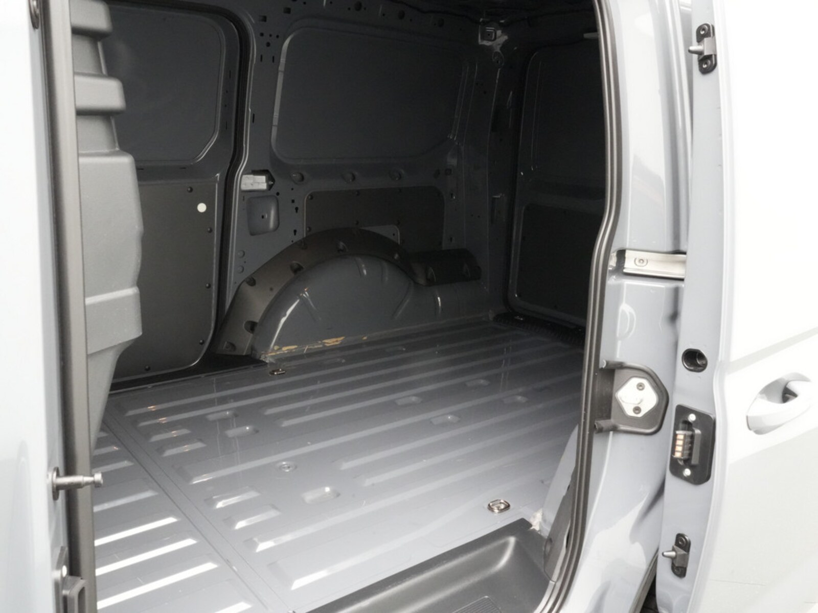 Volkswagen Caddy Maxi Cargo – Bild 9