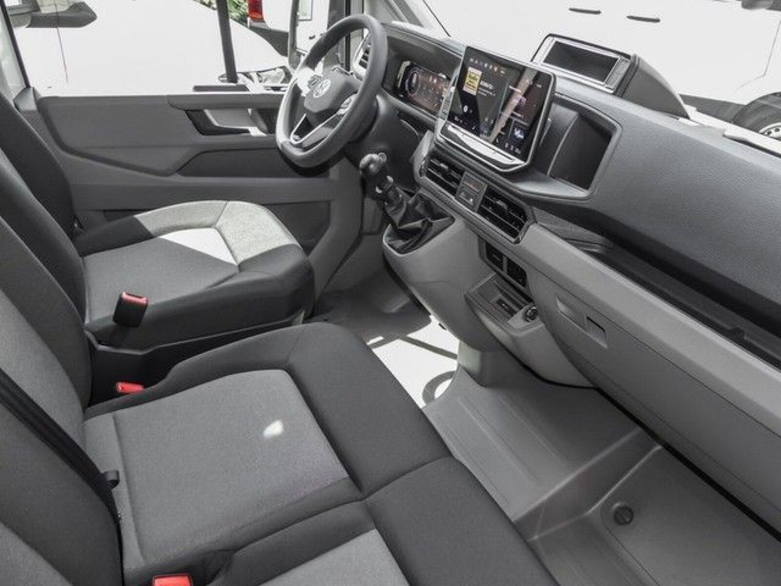 Volkswagen Crafter Kasten mittlerer Radstand – Bild 8