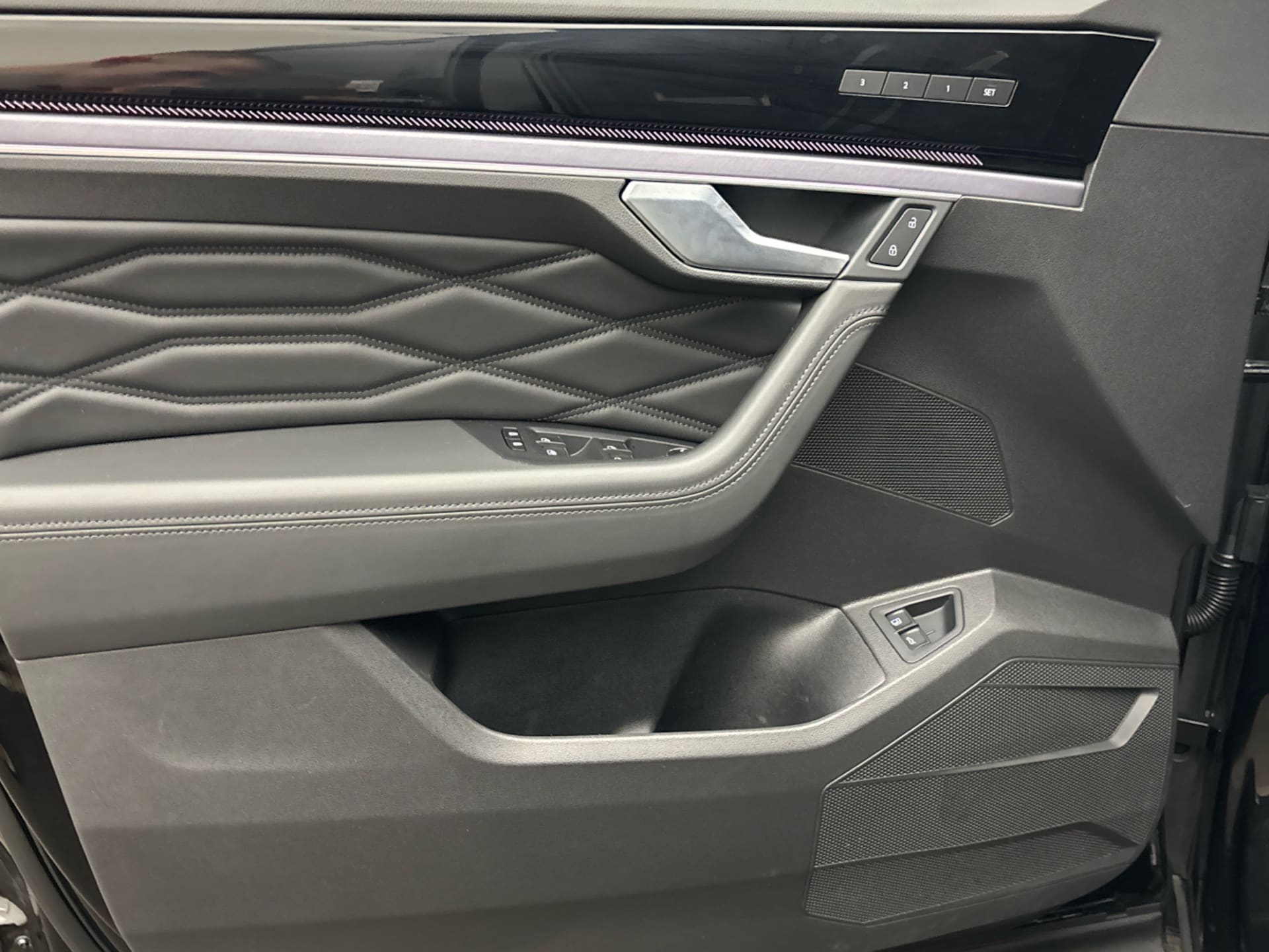Volkswagen Touareg R