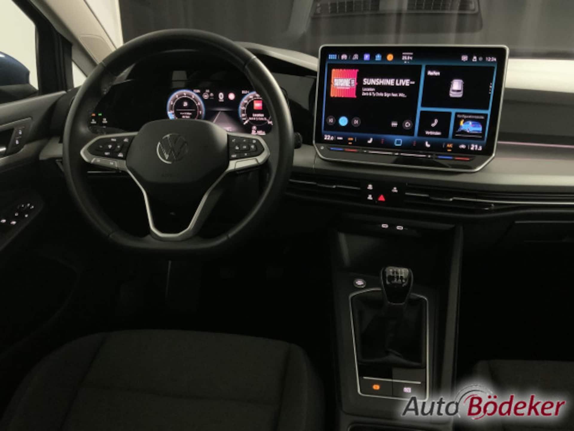 Volkswagen Golf Life