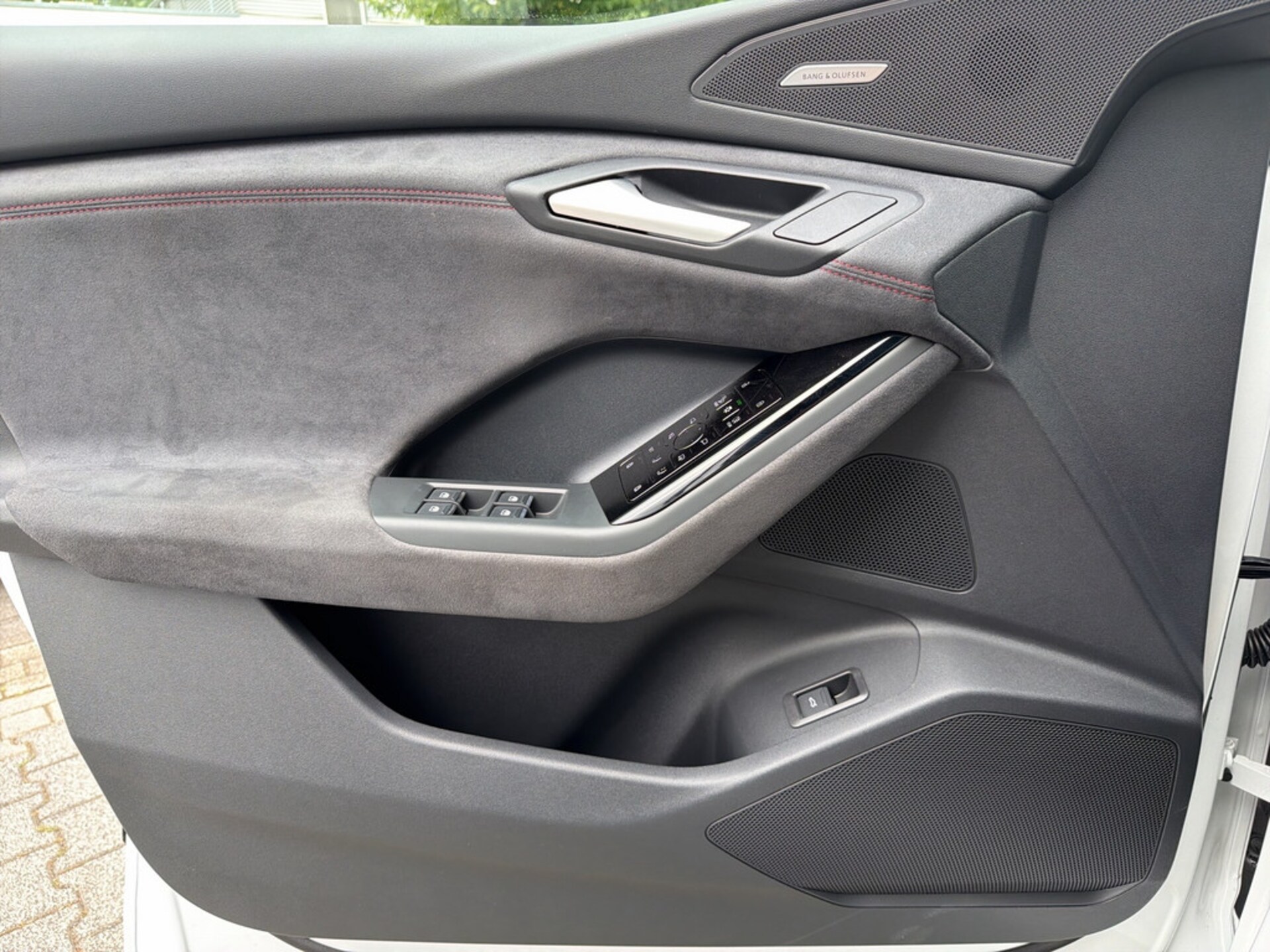 Audi SQ6 SUV e-tron