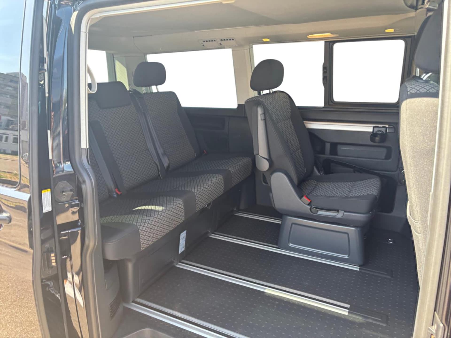 Volkswagen T6.1 California Beach