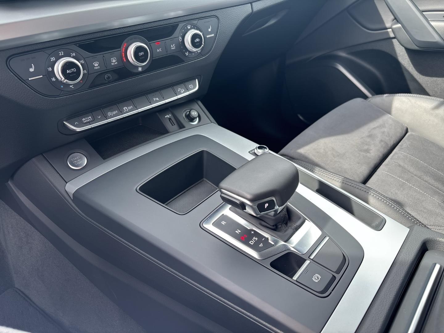Bild über Audi Q5 Sportback 40 TFSI quattro S tronic - für weitere Informationen kontaktieren Sie den Audi Partner
