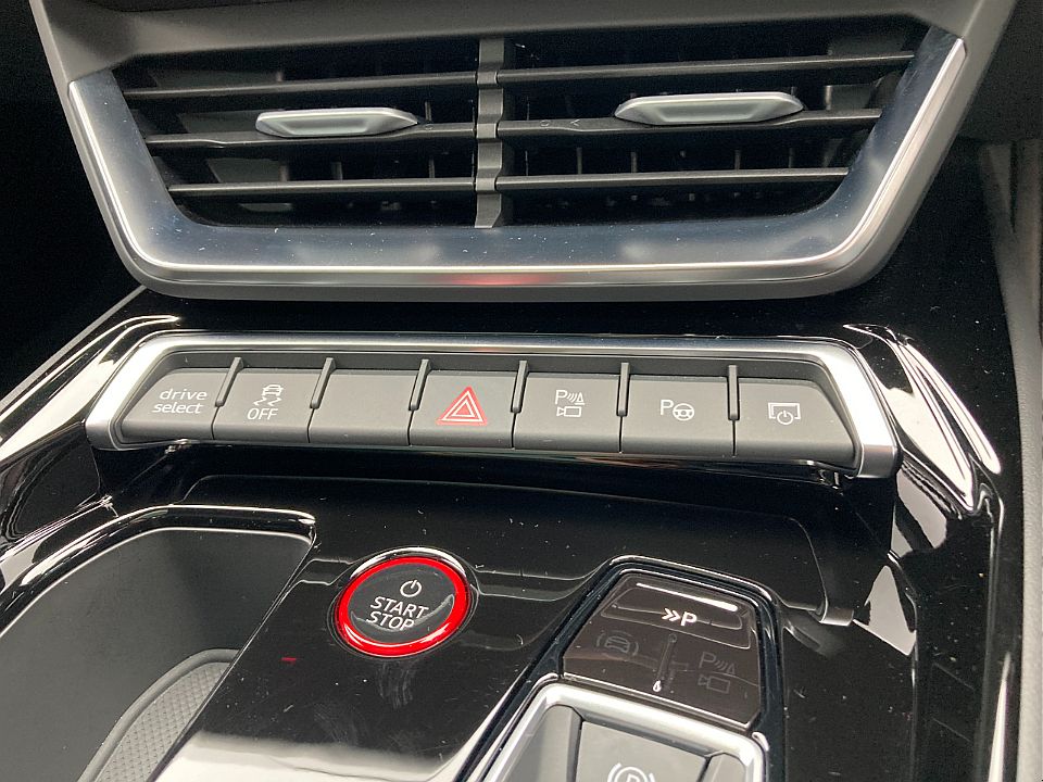 Image about Audi e-tron GT e-tron GT quattro 350,00 kW
