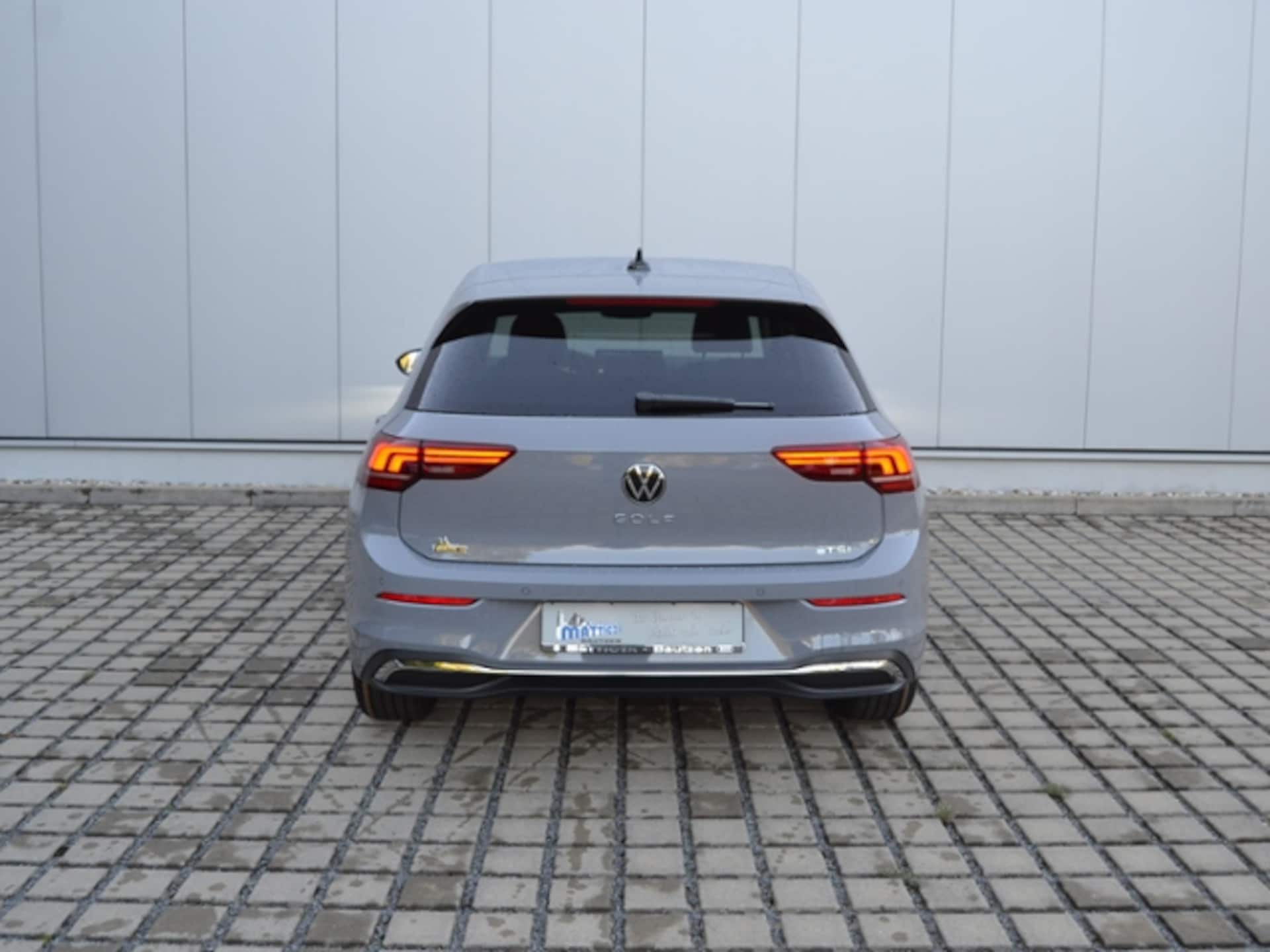 Volkswagen Golf Style