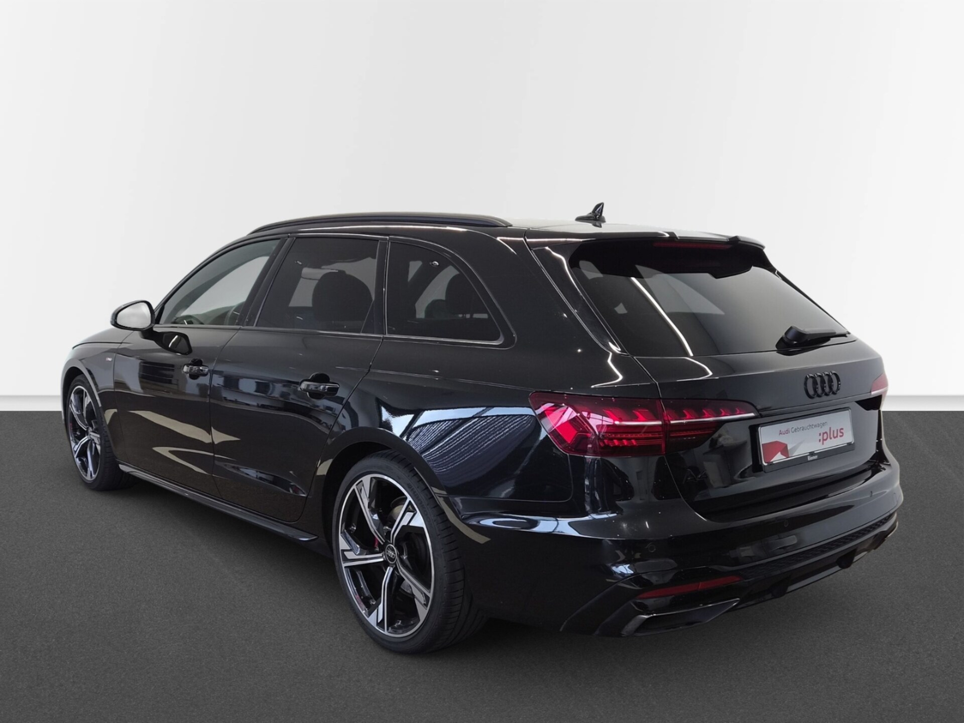 Audi A4 Avant S line