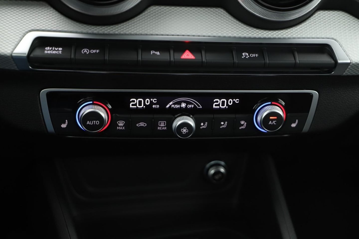 Bild über Audi Q2 S line 35 TFSI S tronic - für weitere Informationen kontaktieren Sie den Audi Partner