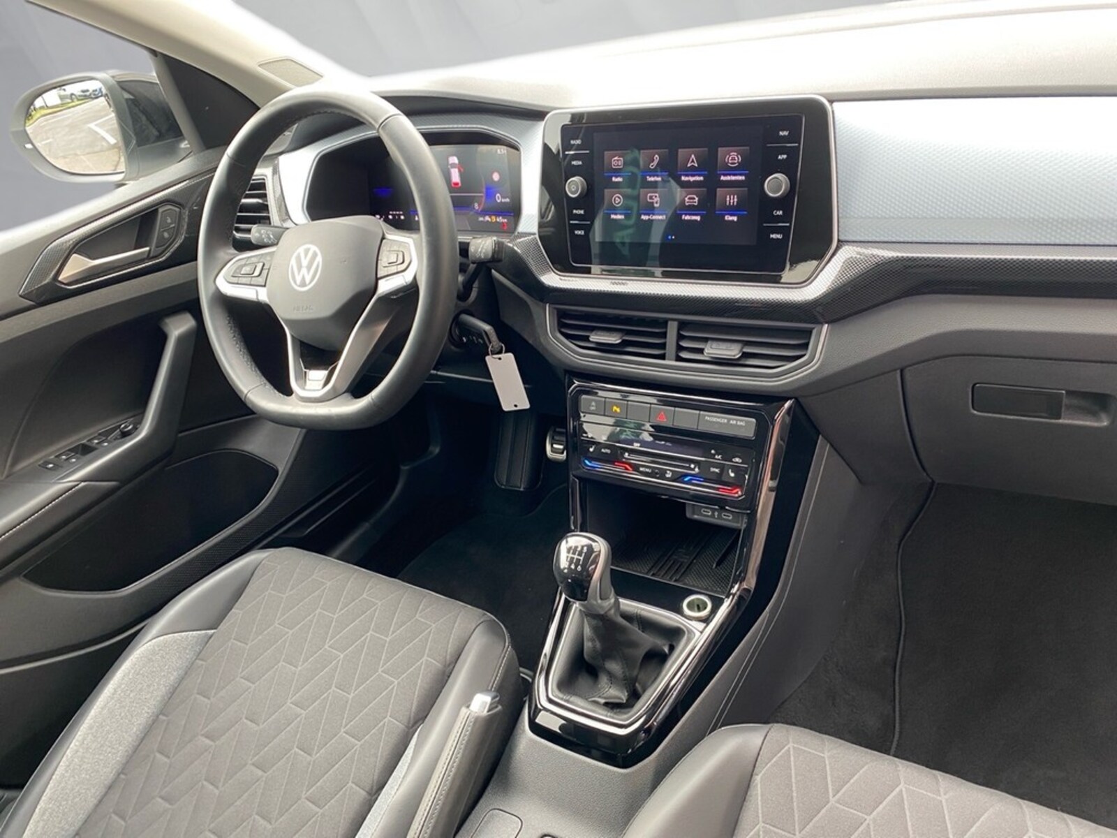 Volkswagen T-Cross – Bild 12
