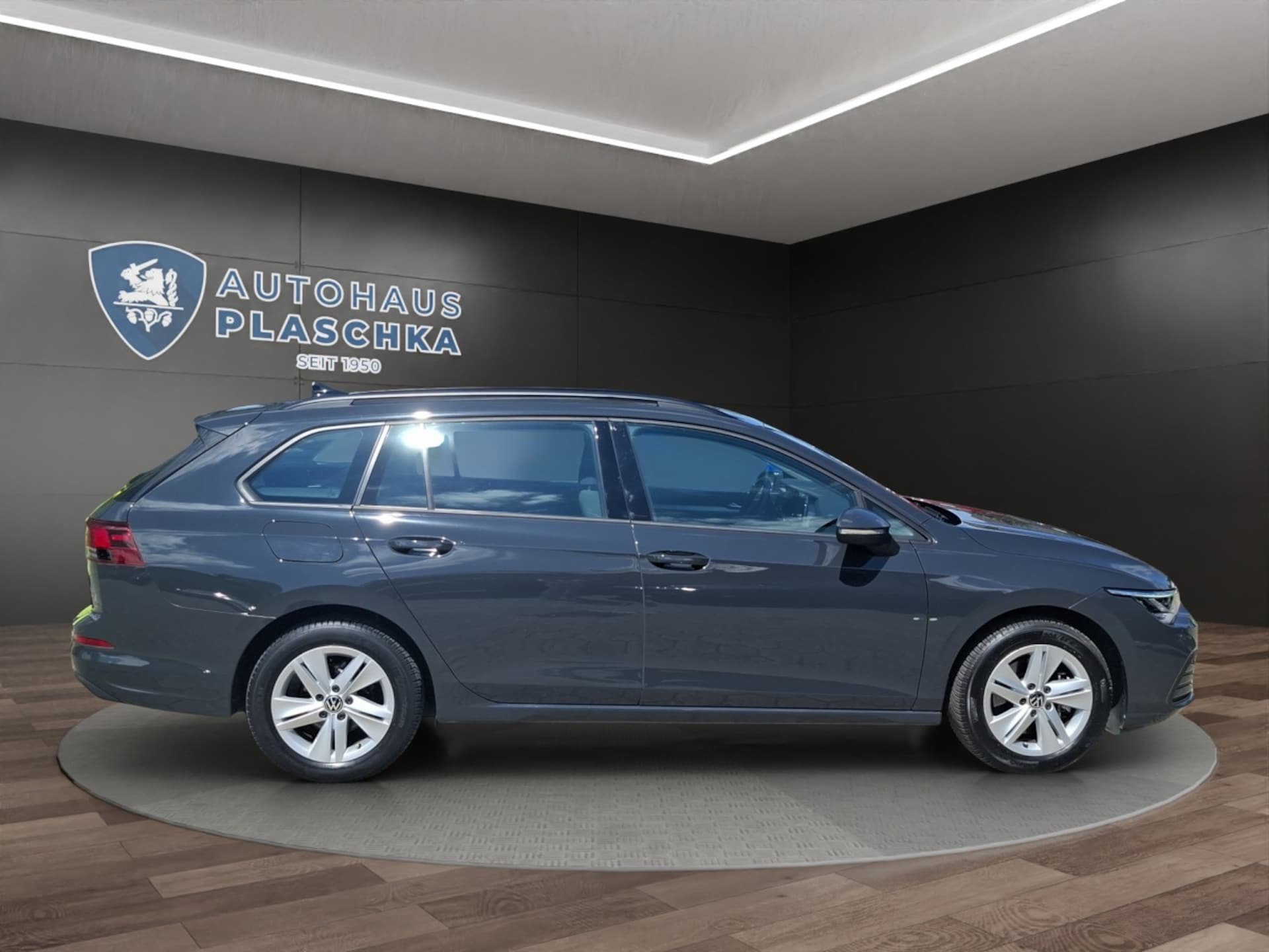 Volkswagen Golf Variant Life