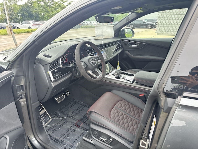2026 Audi RS Q8 SUV performance