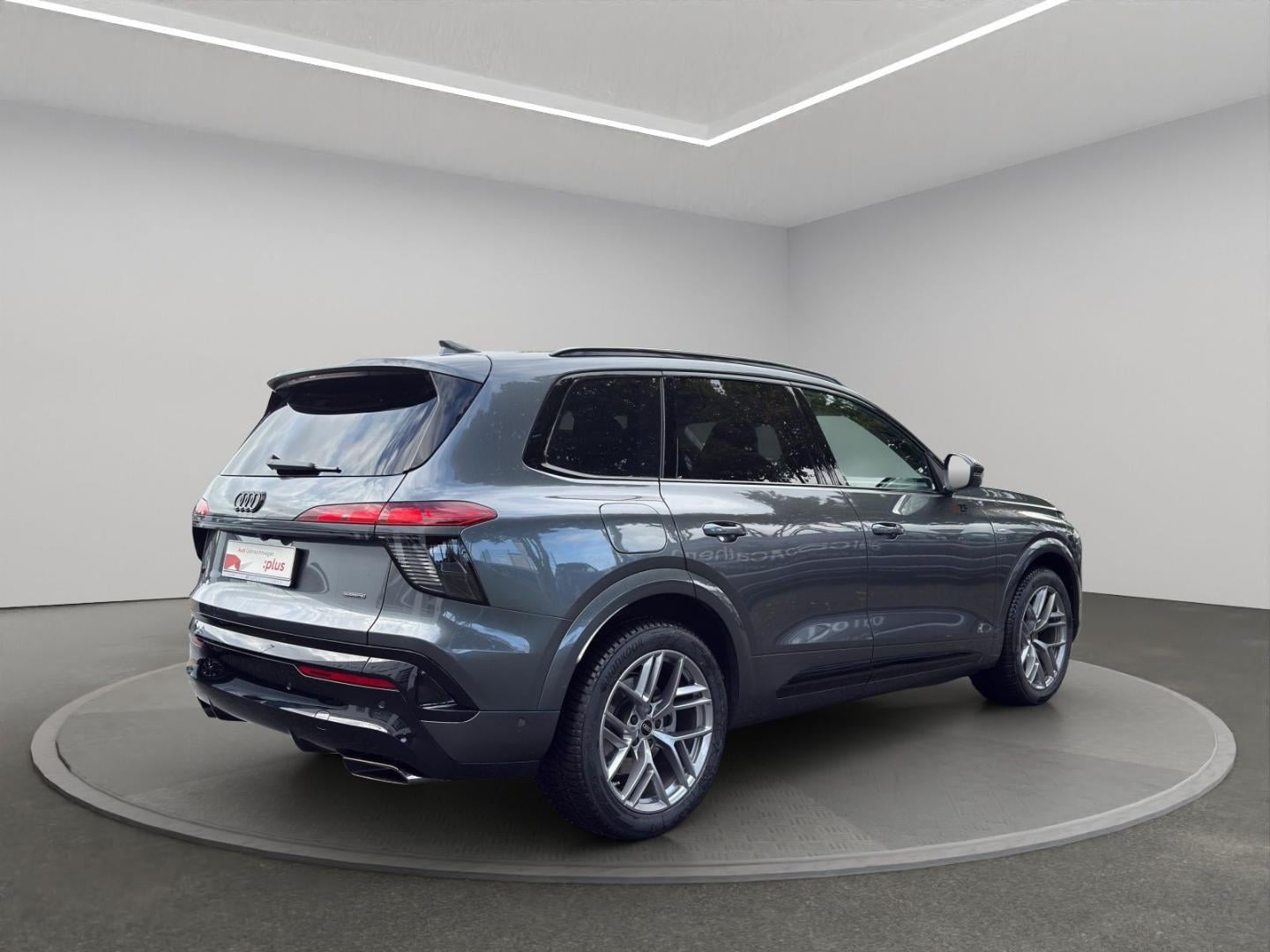 Bild über Audi Q7 SUV TDI quattro 220 kW tiptronic - für weitere Informationen kontaktieren Sie den Audi Partner