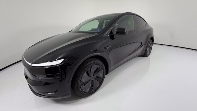 2026 Tesla Model Y Standard