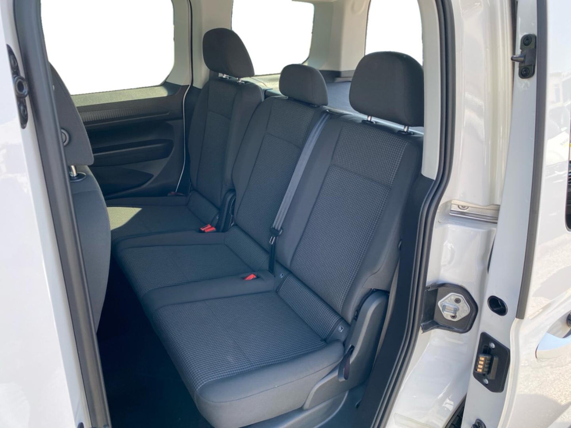 Volkswagen Caddy Basis-Modell
