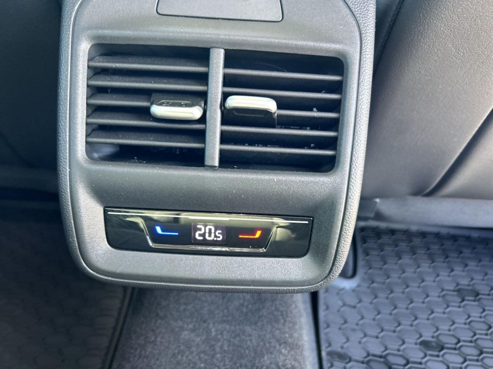 Volkswagen Passat – Bild 22