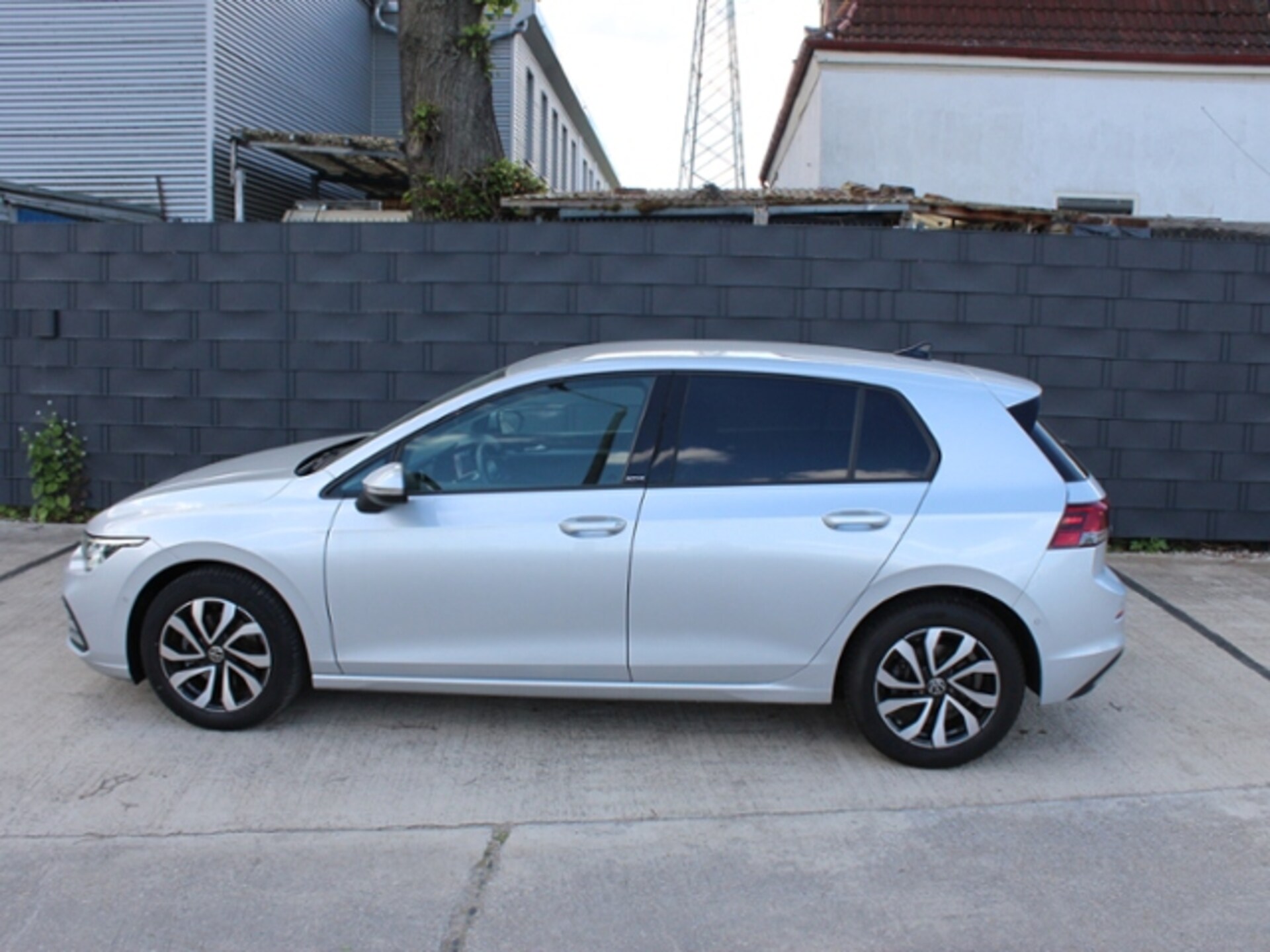 Volkswagen Golf Active