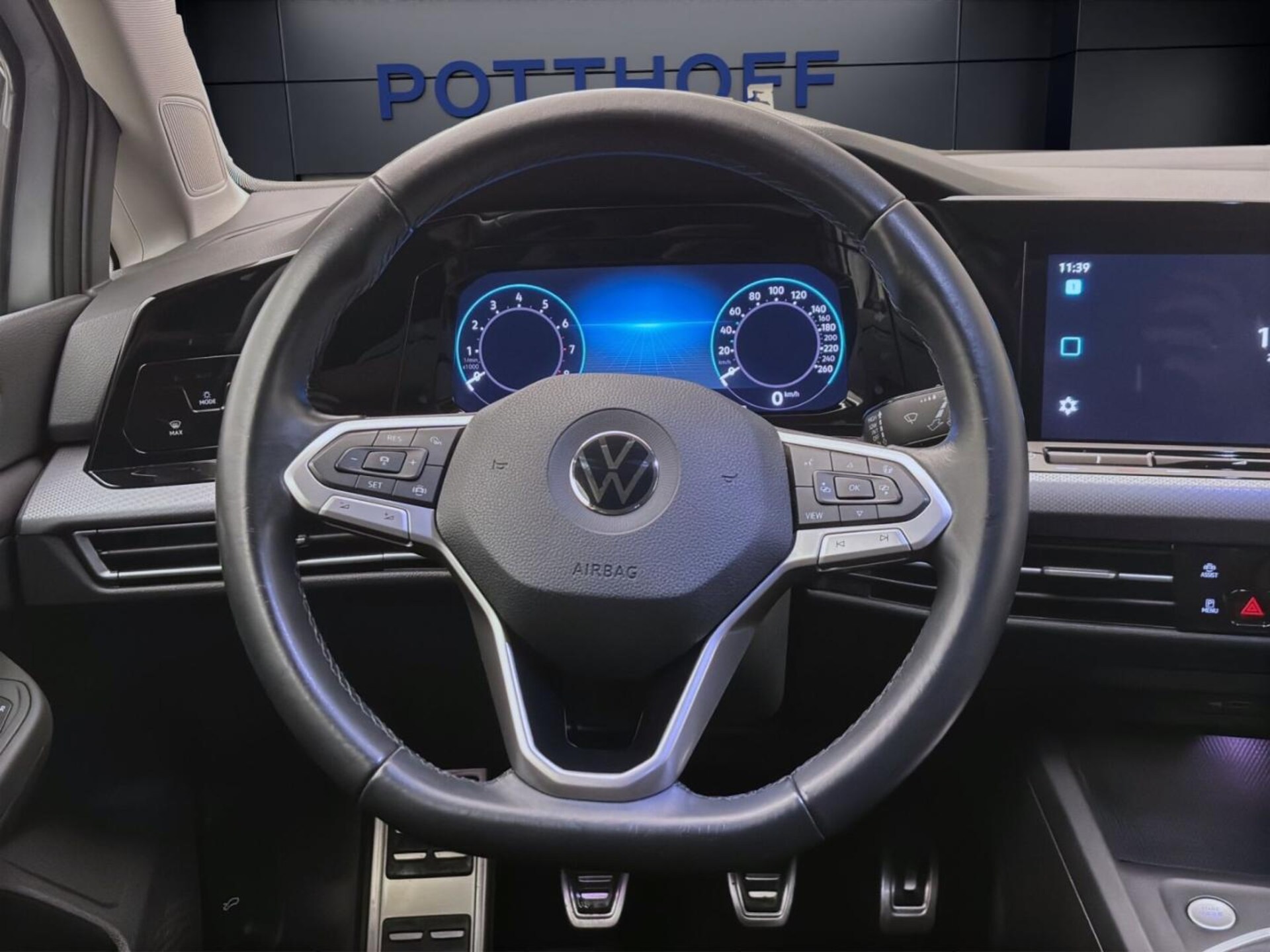 Volkswagen Golf Life