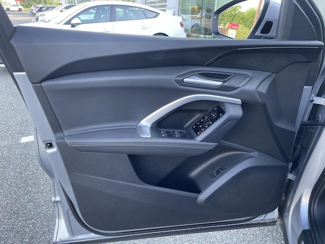 2025 Audi Q5 Premium - Photo 17