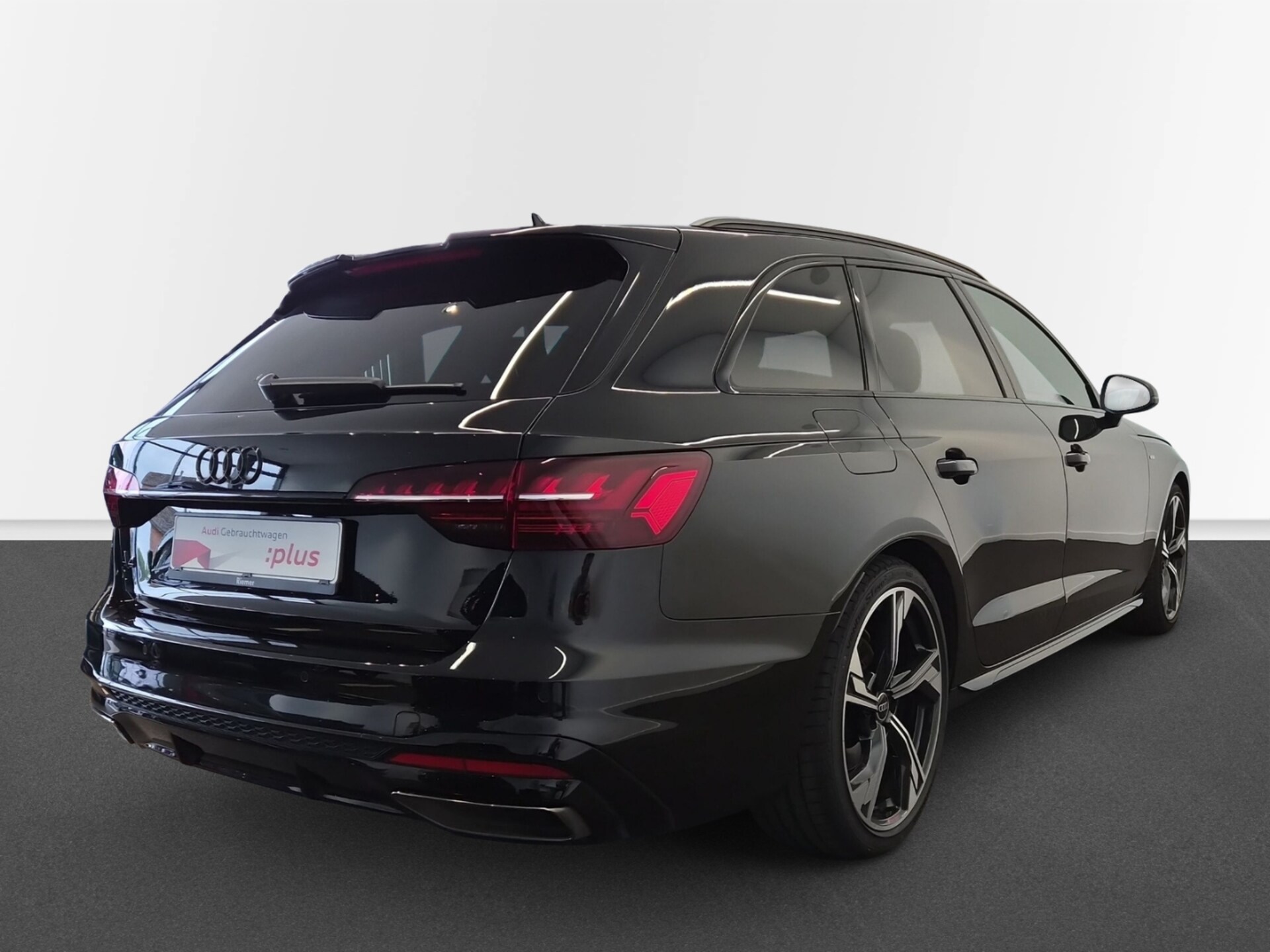 Audi A4 Avant S line