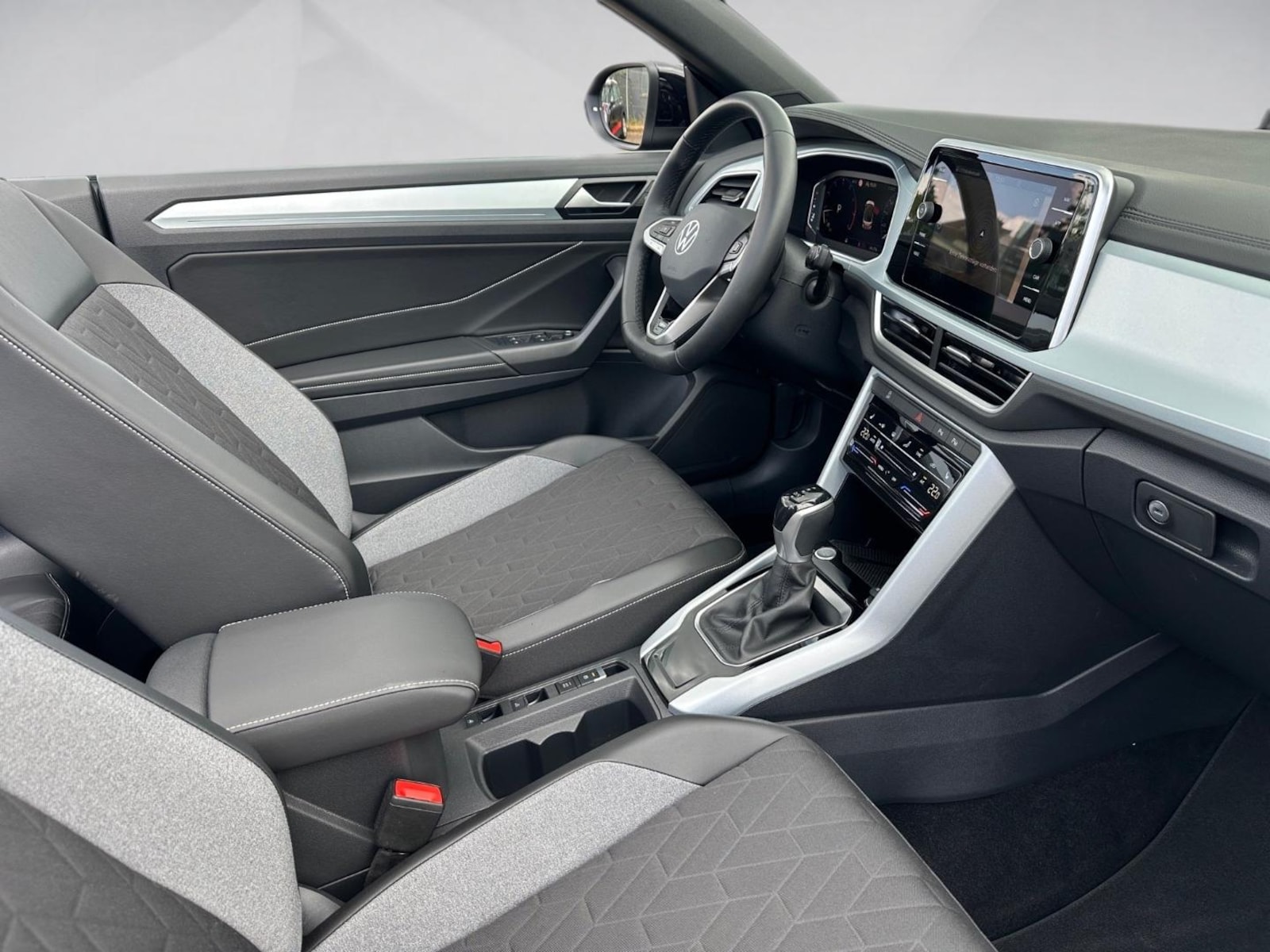 Volkswagen T-Roc Cabriolet – Bild 25