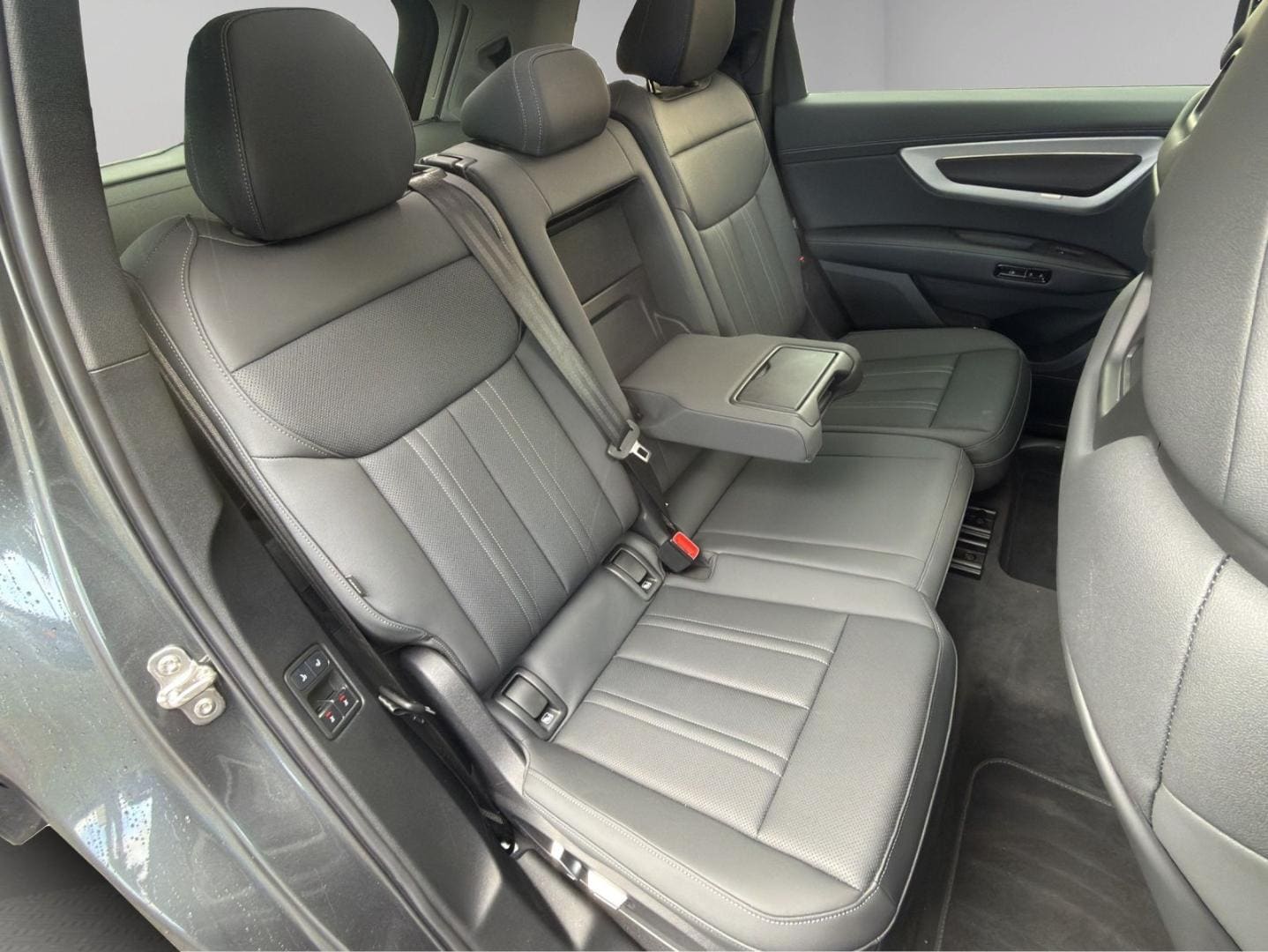 Bild über Audi Q7 SUV TDI quattro 220 kW tiptronic - für weitere Informationen kontaktieren Sie den Audi Partner