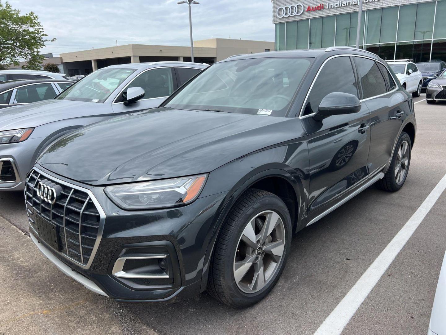 2023 Audi Q5 40 Premium's photo