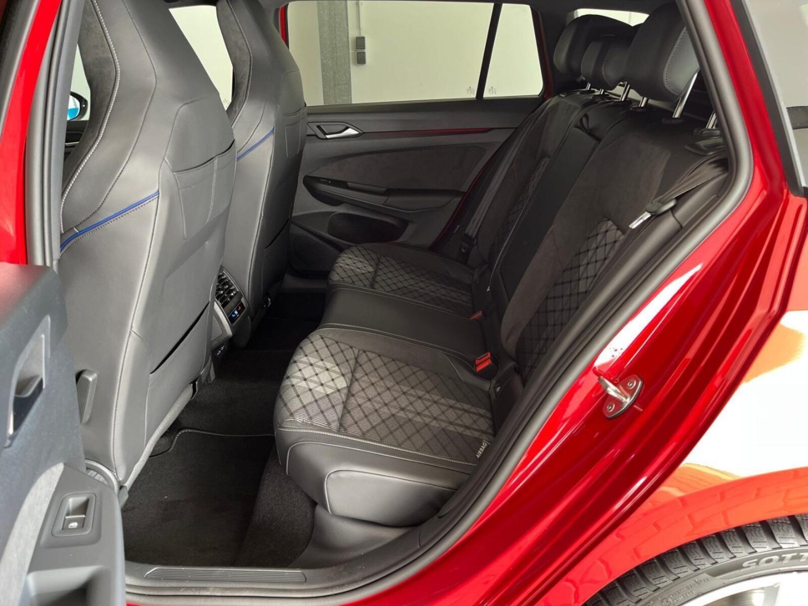Volkswagen Golf Variant – Bild 11