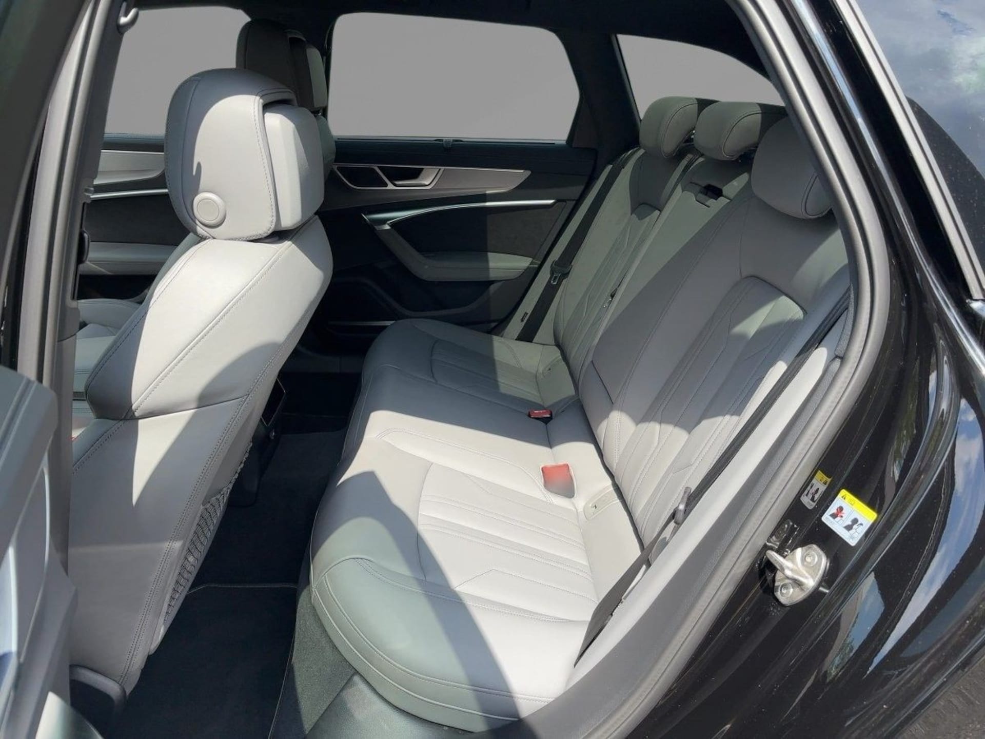 Audi S6 Avant