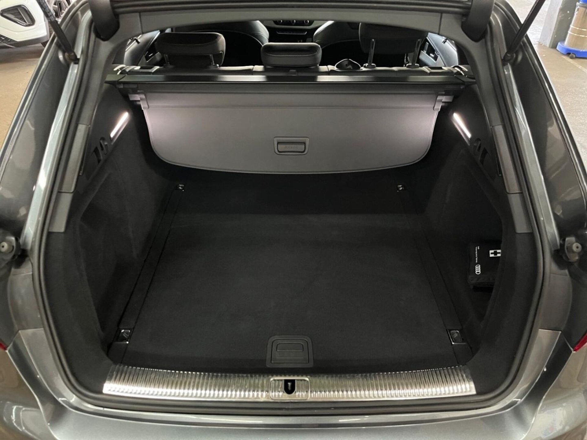 Audi A4 Avant S line